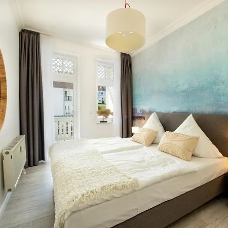 Meeresblau No 2 Binz